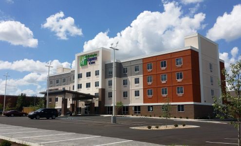 Holiday Inn Express & Suites Lexington - Hamburg Area, an IHG Hotel
