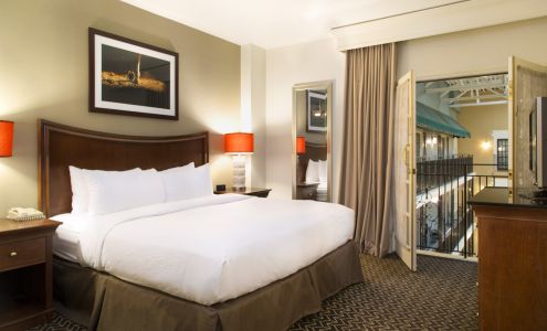 DoubleTree Suites by Hilton Hotel Lexington