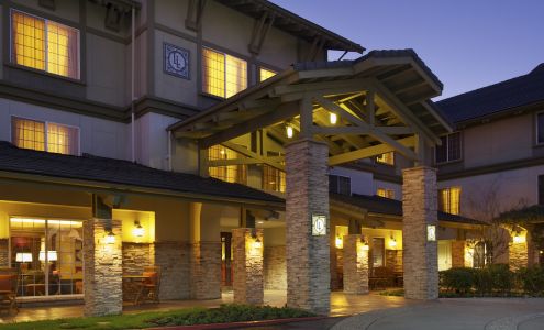 Larkspur Landing Extended Stay Suites Hillsboro