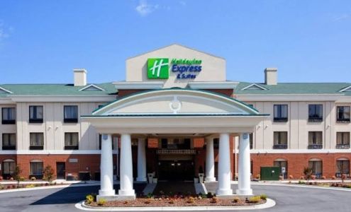 Holiday Inn Express & Suites Greensboro-East, an IHG Hotel