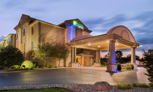 Holiday Inn Express & Suites Bucyrus, an IHG Hotel