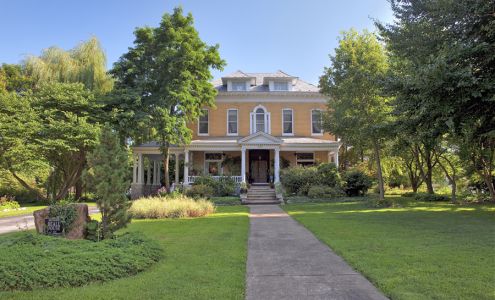 BEALL MANSION An Elegant Bed and Breakfast Inn