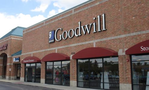 Foxfield Commons Shopping Center