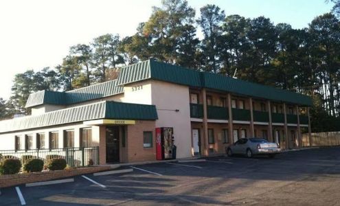 Super 8 by Wyndham Columbia SC / Ft. Jackson