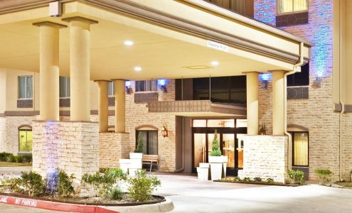 Holiday Inn Express & Suites Dallas East - Fair Park, an IHG Hotel