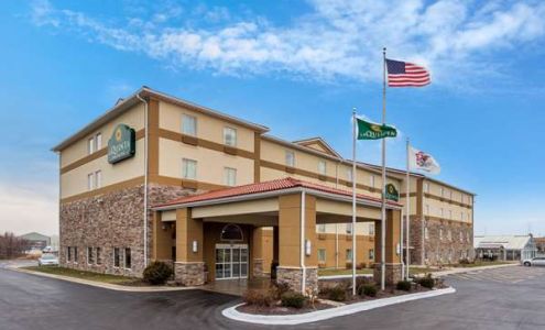 La Quinta Inn & Suites by Wyndham Rockford