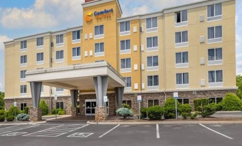 Comfort Suites North