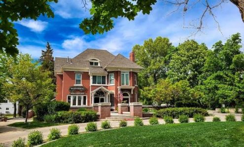 Anniversary Inn Logan