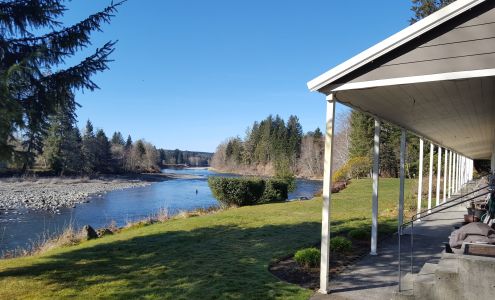 Quillayute River Resort