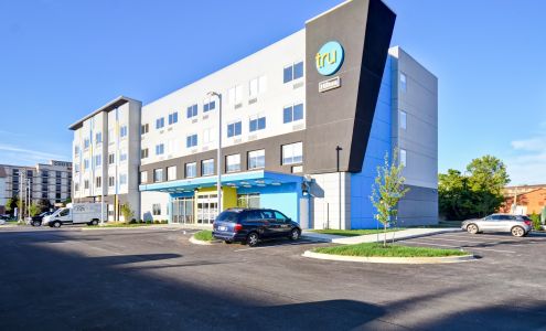 Tru by Hilton Louisville Airport