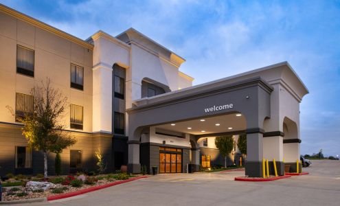 Hampton Inn Kansas City Northeast