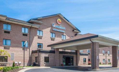 Comfort Inn & Suites Lees Summit - Kansas City