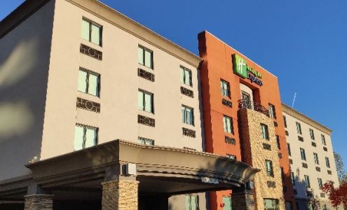 Holiday Inn Express Saugus (Logan Airport), an IHG Hotel