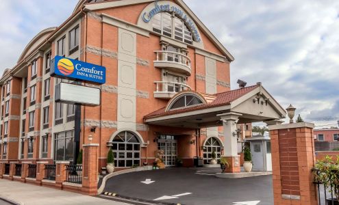Comfort Inn & Suites LaGuardia Airport
