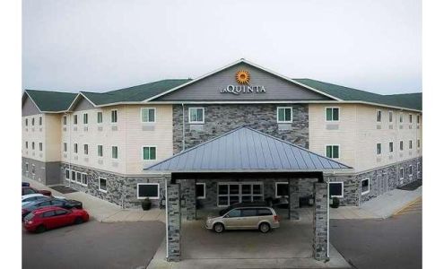 La Quinta Inn & Suites by Wyndham Fairbanks Airport