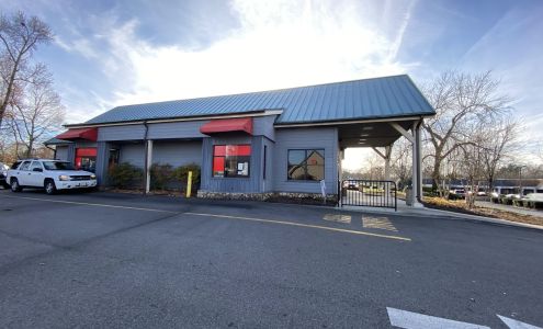 Stony Point Shopping Center