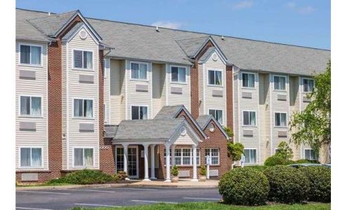 Microtel Inn & Suites by Wyndham Richmond Airport