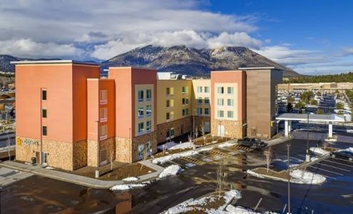 La Quinta Inn & Suites by Wyndham Flagstaff East I-40