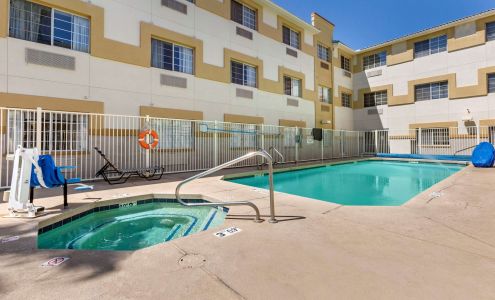 Comfort Suites Phoenix Airport