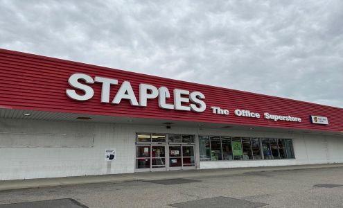 Staples Garden City Park