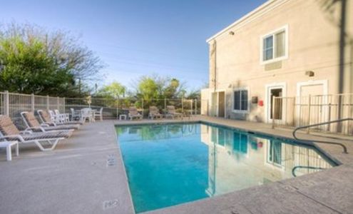 Comfort Inn Green Valley I-19