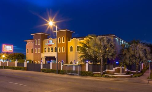 Executive Tropic Garden Hotel