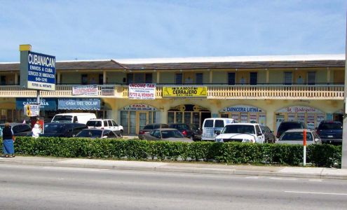 Cuban Shopping Center