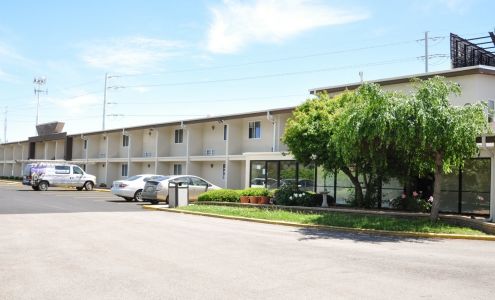 Lexington Inn & Suites NW Chicago Elgin