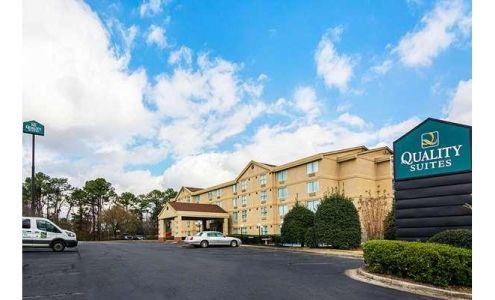 Quality Suites Atlanta Airport East