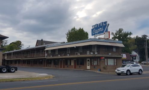 Capri Motel