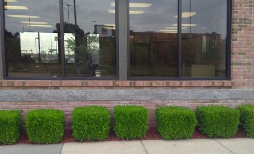 West Pointe Shopping Center
