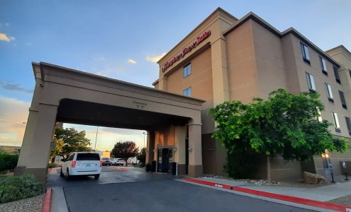 Hampton Inn & Suites Farmington