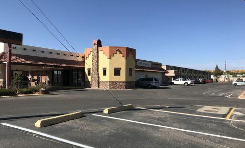 Brentwood Inn & Garden