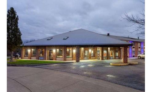 Days Inn by Wyndham Wooster