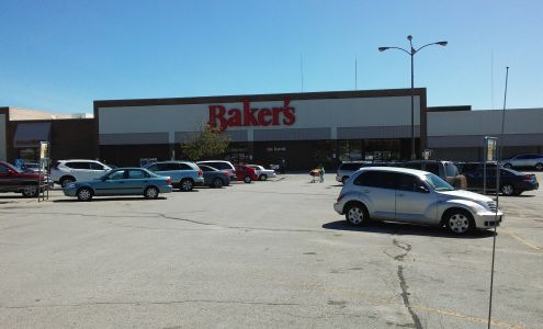 Plaza North Shopping Center