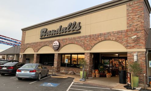 Casis Shopping Center