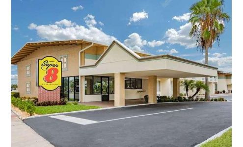 Super 8 by Wyndham Melbourne