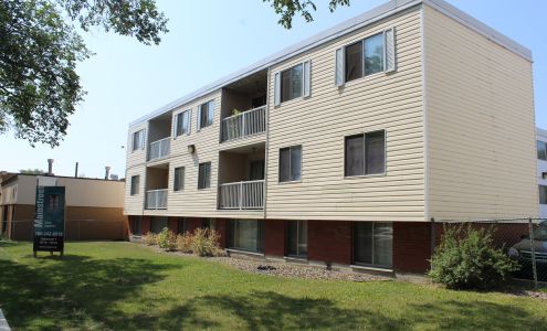 Oakmount Manor Apartments