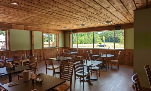 Dark Sky Lodge & Tavern Port Austin