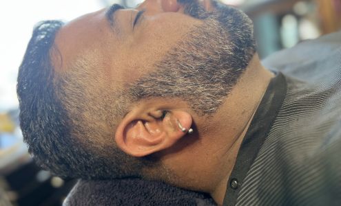 Clover Cuts Barbershop & Shave Parlor