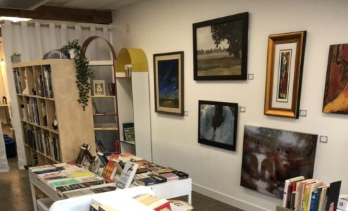 Wayside Select Books & Art Osoyoos