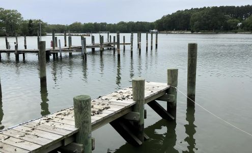 Cedar Cove Marina Valley Lee