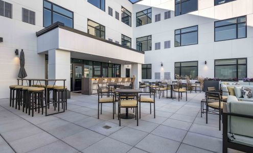 ALTO Terrace Bar + Kitchen