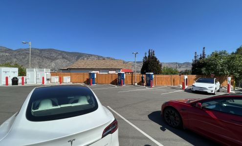 Tesla Supercharger Osoyoos