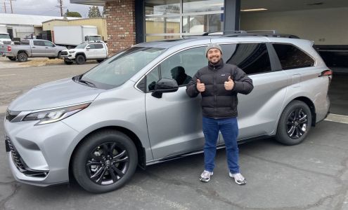 Perry Motors Toyota 310 S Main St, Bishop California 93514