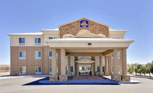 Best Western Plus Montezuma Inn & Suites