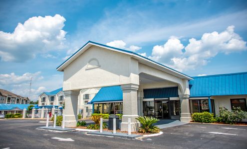 Days Inn by Wyndham Troy