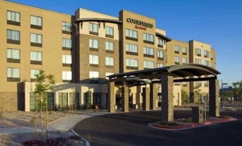 Courtyard Phoenix North/Happy Valley