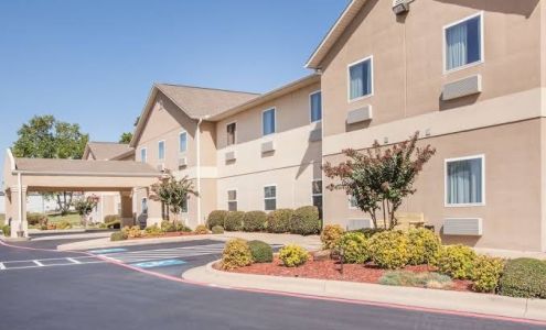 Days Inn & Suites by Wyndham Cabot