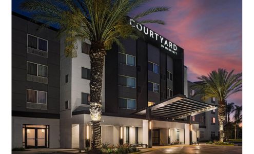 Courtyard by Marriott Anaheim Resort/Convention Center
